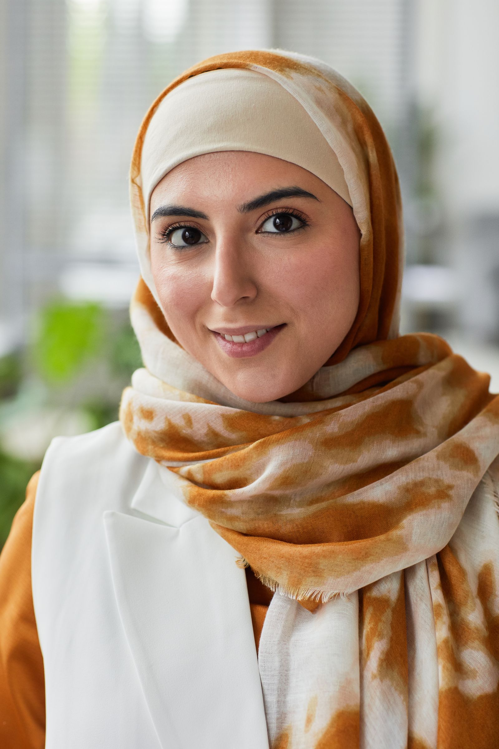 Portrait of Rosa Villanueva, founder of Sagebrook Benefits Group